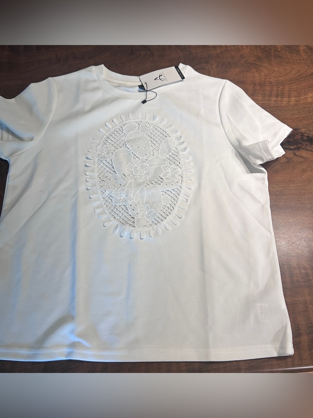 NWT Anewsta Embroidered Cut Out Cactus Top